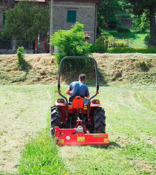 Desbrozadora - trituradora Del Morino GINGER 125 para tractor Hp 12 - 30 con giro izquierda