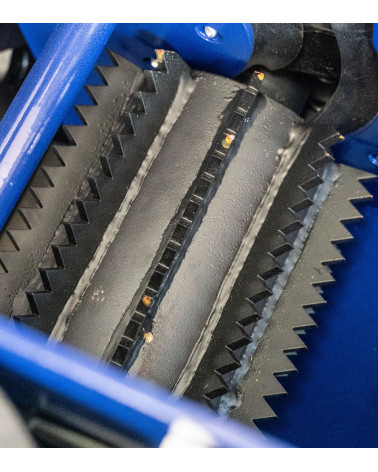 Biotrituradora gasolina hidráulica 15cv 120mm con cuchillas y martillos Goodyear GY 150HWS