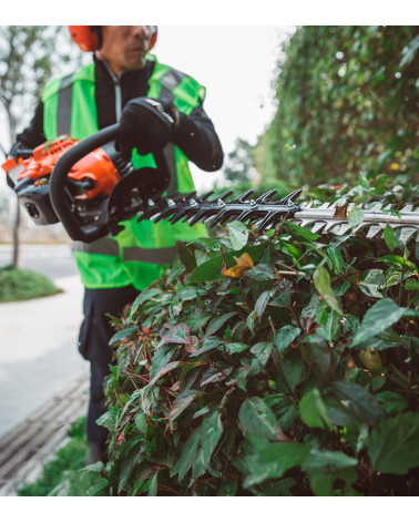 Cortasetos gasolina corte doble ECHO HC-2810ESR — 21,2cc 5,2kg 62cm