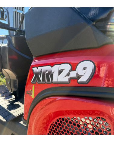 Mini Excavadora Kubota Hauser XR12-9 23HP Diesel Orugas retráctiles Mandos pilotados Giro lateral