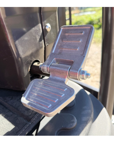 Mini Excavadora Kubota Hauser XR12-9 23HP Diesel Orugas retráctiles Mandos pilotados Giro lateral