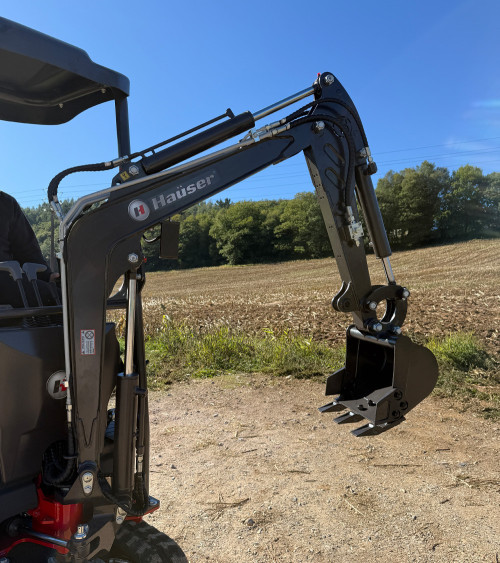 Mini Excavadora Kubota Hauser XR12-9 23HP Diesel Orugas retráctiles Mandos pilotados Giro lateral
