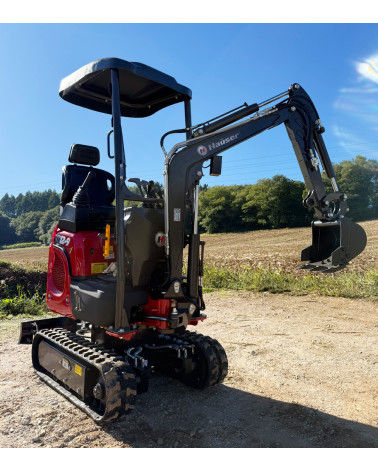 Mini Excavadora Kubota Hauser XR12-9 23HP Diesel Orugas retráctiles Mandos pilotados Giro lateral