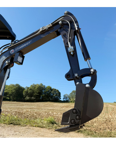 Mini Excavadora Kubota Hauser XR12-9 23HP Diesel Orugas retráctiles Mandos pilotados Giro lateral