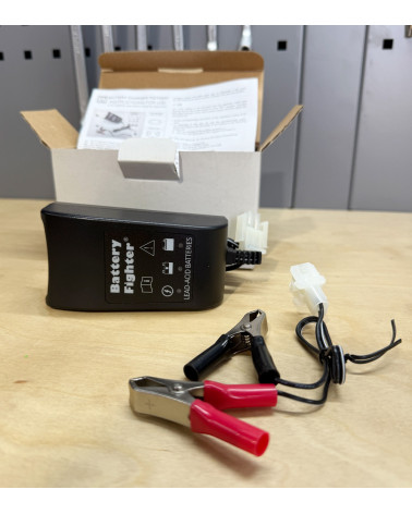 Cargador/mantenedor de baterías original Stiga