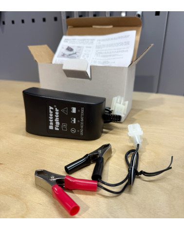 Cargador/mantenedor de baterías original Stiga