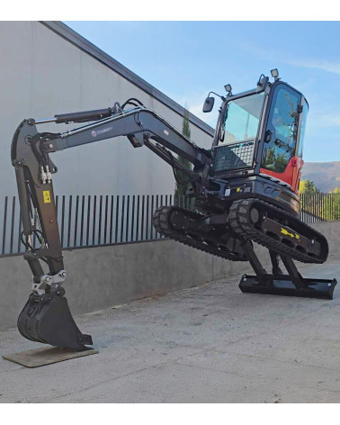 Excavadora Kubota Hauser XR35Pro 25 CV Diesel Cabina completa Giro lateral
