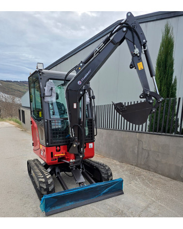 Excavadora Kubota Hauser XR28 19 CV Diesel Mandos pilotados Cabina completa Giro lateral