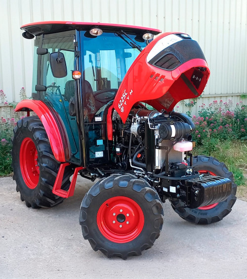 Tractor pequeño TYM 6225C — 58HP Giro 52º