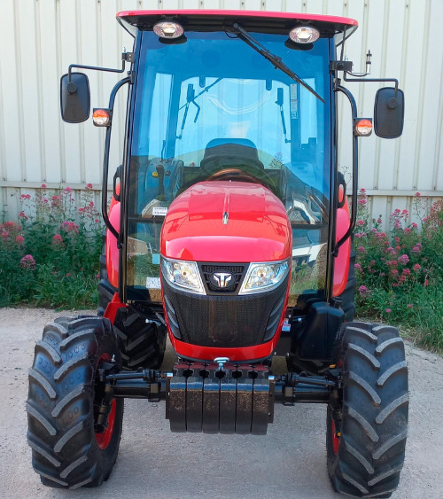 Tractor pequeño TYM 6225C — 58HP Giro 52º