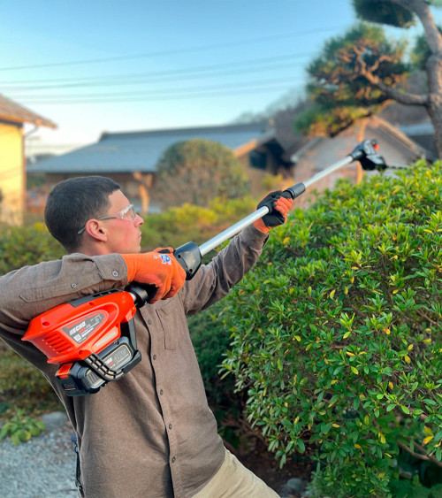 Cortasetos altura batería ECHO DHCA-310 — 2,46 m (sin batería ni cargador)