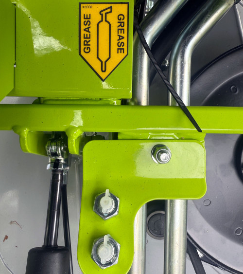 Tractor desbrozadora Grillo Climber 10 AWD 23 22HP 4x4 93cm