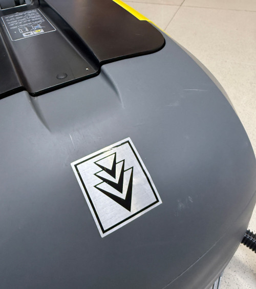 Fregadora aspiradora KARCHER BD 30/4 C Bp Pack Li de segunda mano