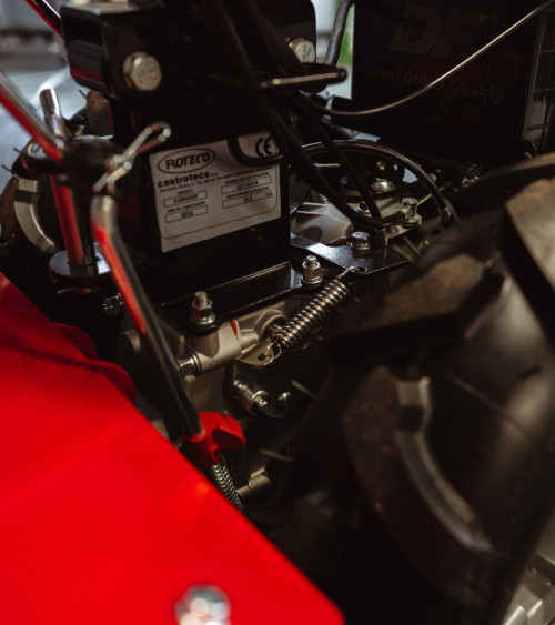 Motocultor Roteco Avenger diesel 418cc 6 veloc. con fresa de 80cm