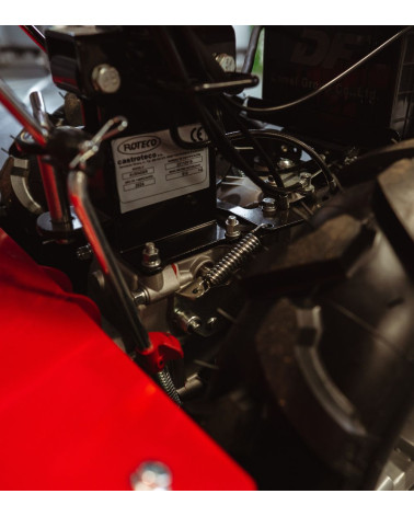 Motocultor Roteco Avenger diesel 418cc 6 veloc. con fresa de 80cm