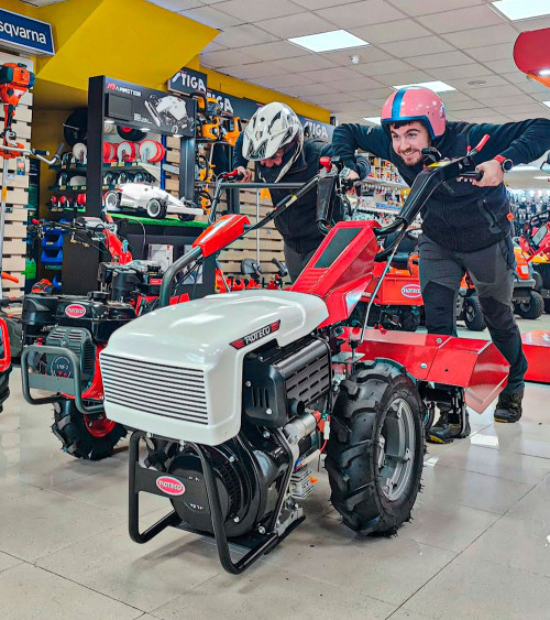 Motocultor Roteco Avenger diesel 418cc 6 veloc. con fresa de 80cm