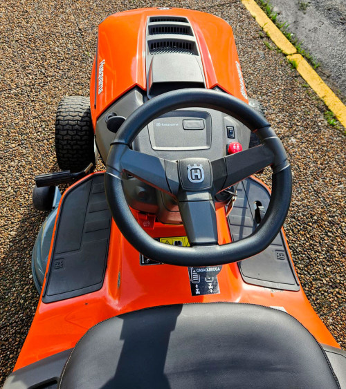 Tractor cortacésped Husqvarna CTH 174 97cm 608cc 18cv — Seminuevo