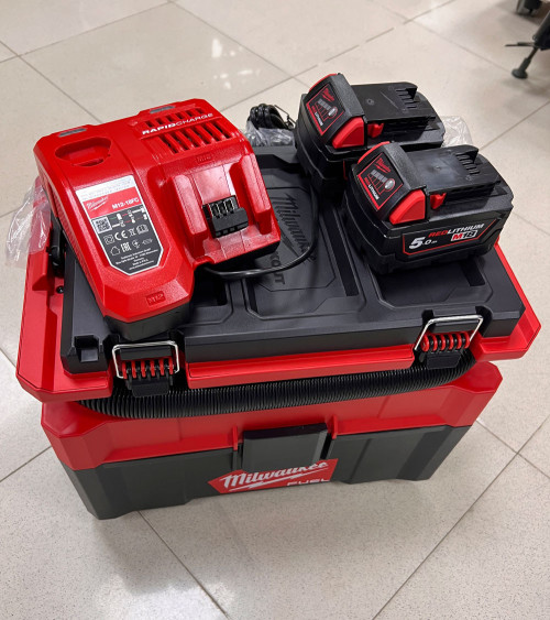 Aspirador húmedo/seco M18 FUEL™ PACKOUT™ Milwaukee