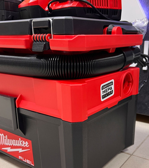 Aspirador húmedo/seco M18 FUEL™ PACKOUT™ Milwaukee
