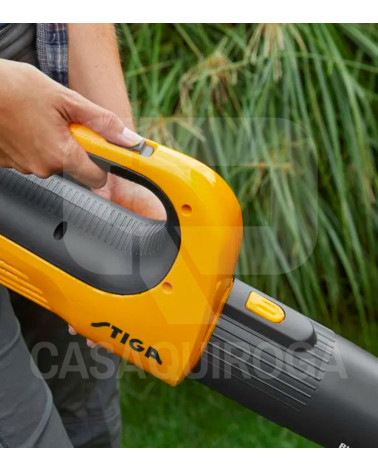 Soplador de hojas batería Stiga BL 100e Kit (batería 4.0 Ah + cargador)