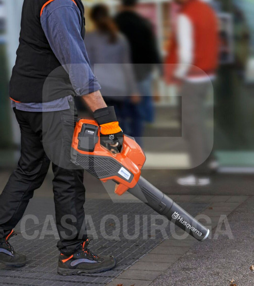Soplador hojas batería Husqvarna 325iB (con batería y cargador)