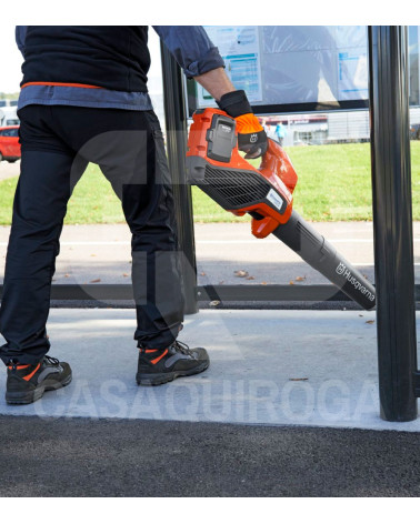 Soplador hojas batería Husqvarna 325iB (con batería y cargador)
