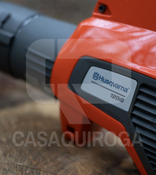 Soplador hojas batería Husqvarna 120iB (Sólo cuerpo)
