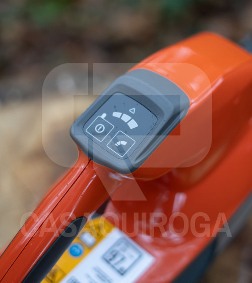 Soplador hojas batería Husqvarna 120iB (Sólo cuerpo)