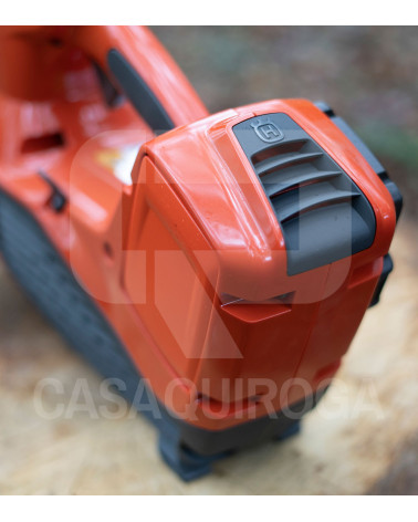 Soplador hojas batería Husqvarna 325iB (con batería y cargador)