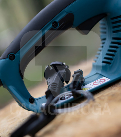 Motosierra eléctrica 2.000W 40cm UC4050A Makita