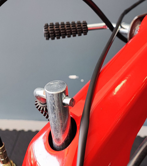 Motoazada gasolina Roteco Europa 1100 semi-profesional sin correas (con ruedas y arado)