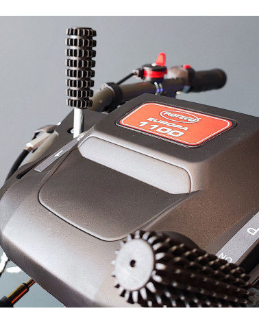 Motoazada gasolina Roteco Europa 1100 semi-profesional sin correas (con ruedas y arado)