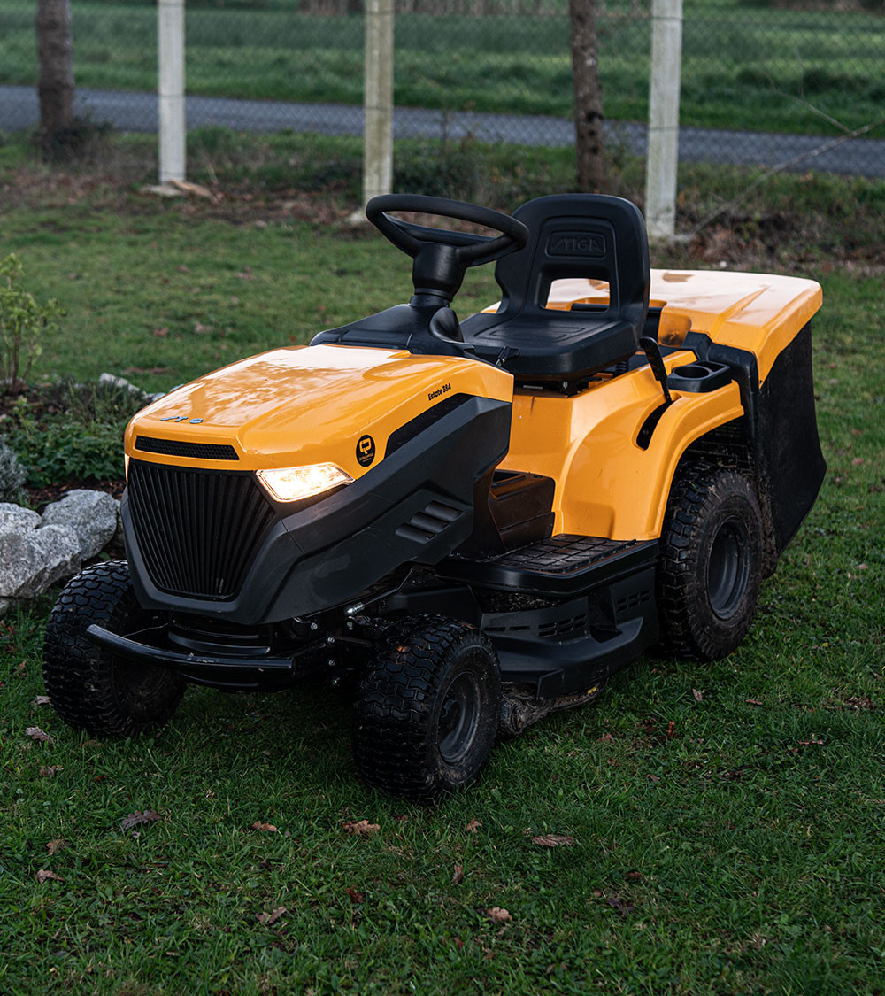 Tractor cortacésped Stiga Estate 384 15HP 84cm