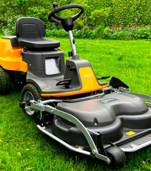 Rider Cortacésped de corte frontal Stiga Park 300 LC 14HP 85cm