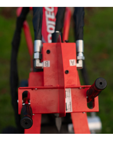 Astilladora leña 22 toneladas gasolina 3 posiciones doble bomba Roteco TOP LINE