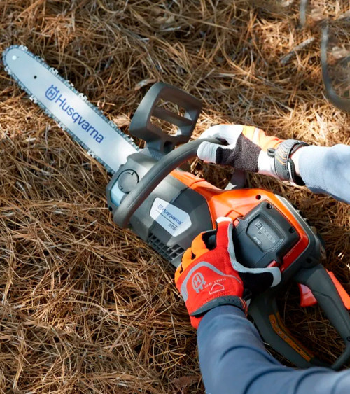 Kit motosierra bateria Husqvarna 225i (con bateria 4.0Ah y cargador)