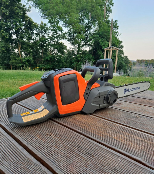 Kit motosierra bateria Husqvarna 225i (con bateria 4.0Ah y cargador)