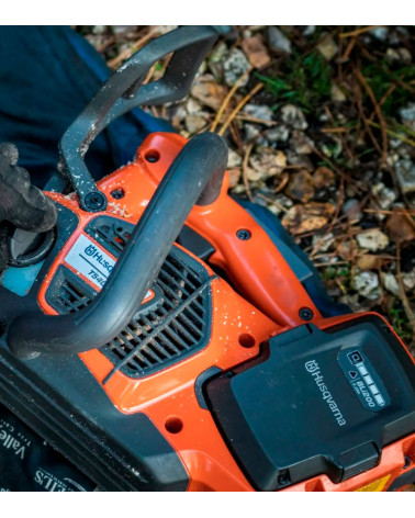 Motosierra poda bateria Husqvarna T540i XP (sin bateria ni cargador)