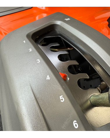 Tractor cortacésped segunda mano Husqvarna TC 142T 656cc 107 cm