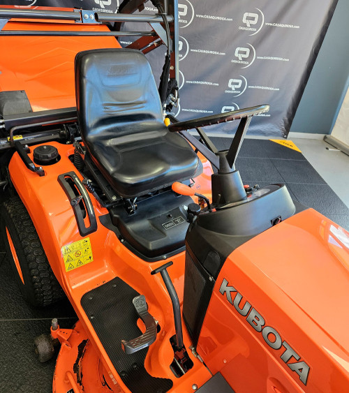 Tractor cortacésped segunda mano Kubota G23 II HD 122cm 898 cc